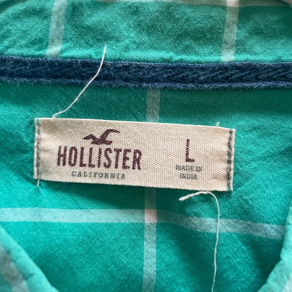 Green Hollister Long-Sleeve Button-Down - Picture 3 of 3
